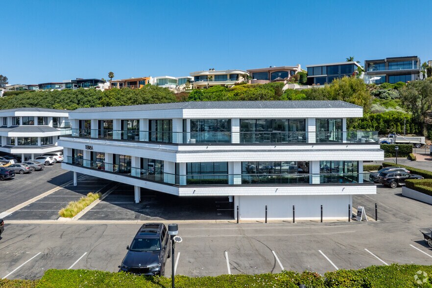 Primary Photo Of 1111 Bayside Dr, Corona Del Mar Office For Lease