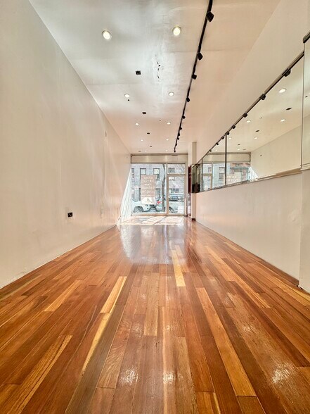 More Photos Of 216-222 Eighth Ave, New York Apartments For Lease