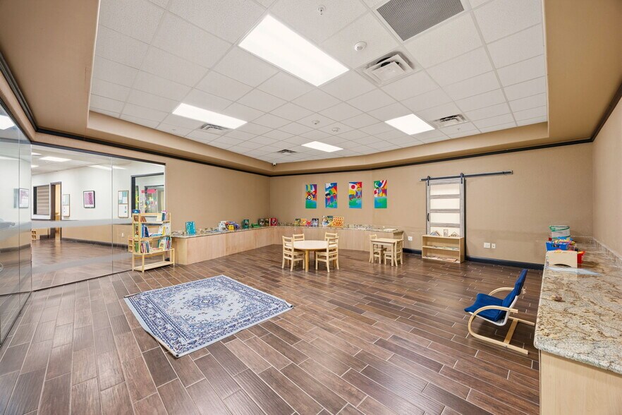 More Photos Of 1507 W Hebron Pky, Carrollton Schools For Sale