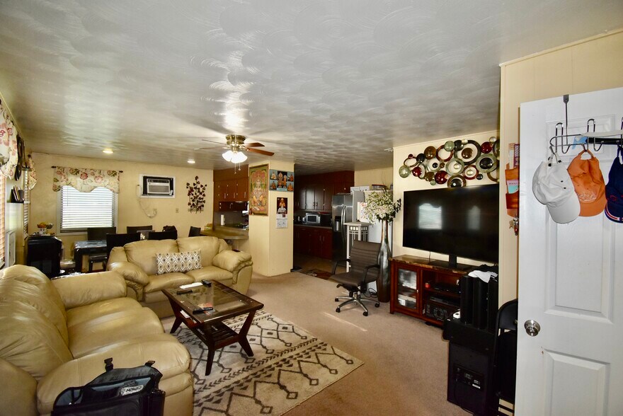 More Photos Of 3401 N Alexander Dr, Baytown Hotel For Sale