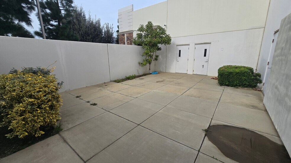 More Photos Of 2491 W Walnut Ave, Rialto Industrial For Sale