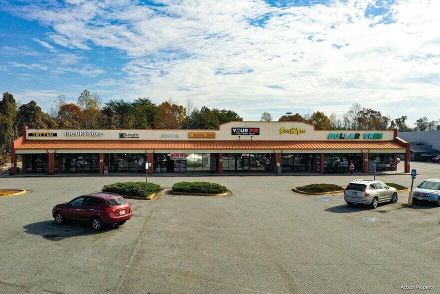 More Photos Of 400 Wal-Mart Way, Dahlonega Storefront For Lease