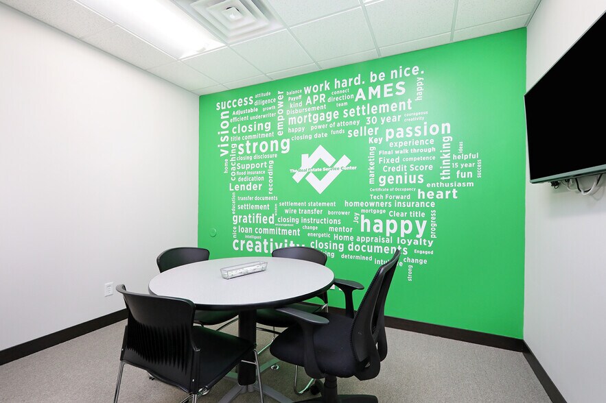 More Photos Of 2714 Aspen Rd, Ames Office For Lease