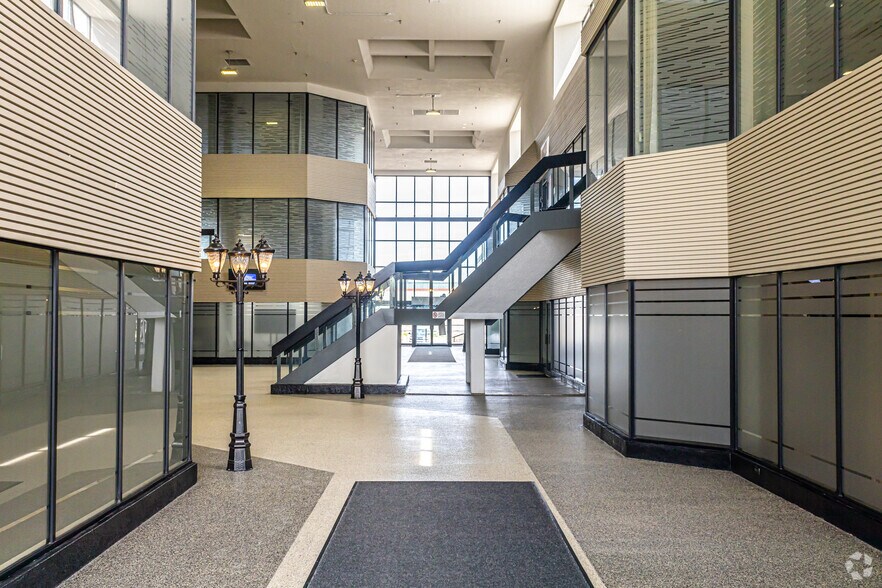 More Photos Of 4960-4990 92 Ave NW, Edmonton Flex For Lease