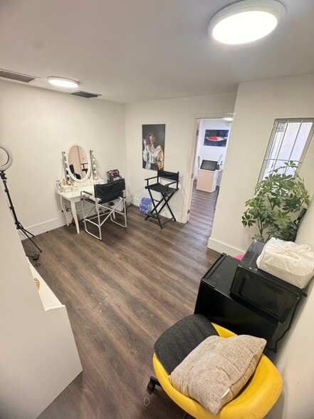 More Photos Of 10813-10841 NW 29th St, Doral Industrial For Sale