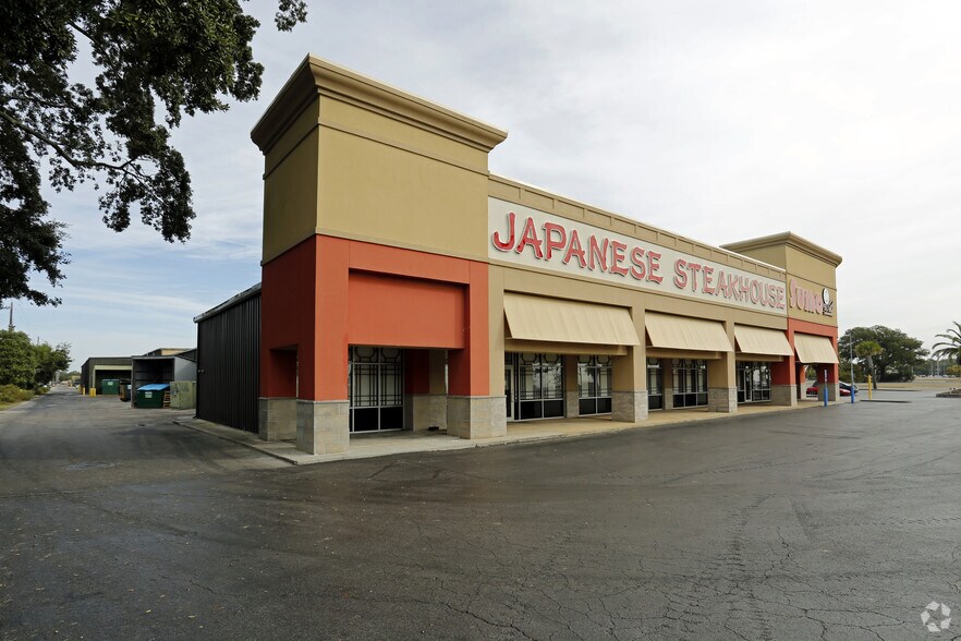 More Photos Of 2650 Beach Blvd, Biloxi Storefront For Sale