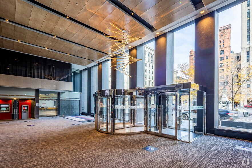 More Photos Of 500 Pl D'armes, Montréal Coworking Space