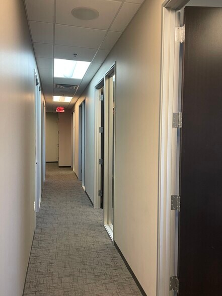 More Photos Of 1482 E Williams Field Rd, Gilbert Unknown For Lease