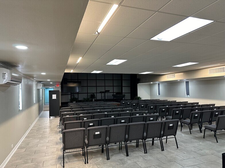 More Photos Of 4959 Hondo Pass Dr, El Paso Religious Facility For Sale