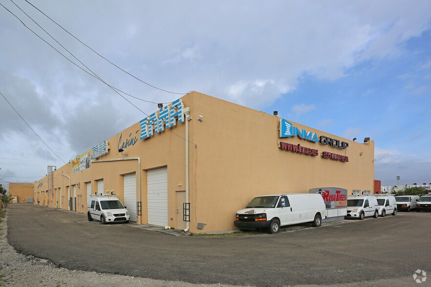 More Photos Of 5161 NW 79th Ave, Doral Light Distribution For Sale