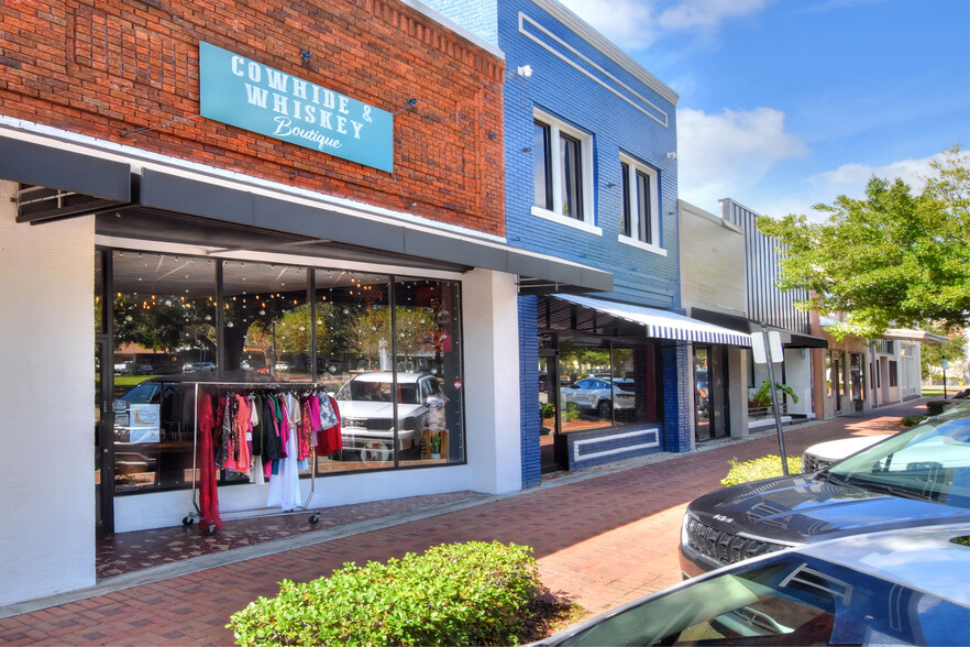 Primary Photo Of 15 5th St NW, Winter Haven Storefront For Lease