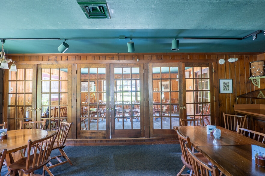 More Photos Of 333 Kent Rd, Kent Restaurant For Sale