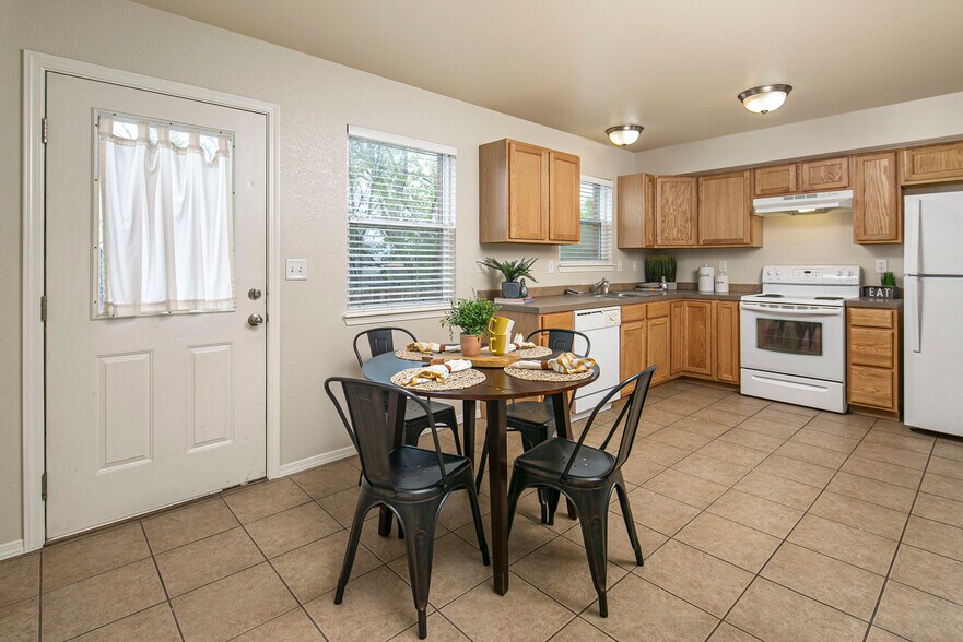 More Photos Of 701-715 17th St, Greeley Apartments For Sale