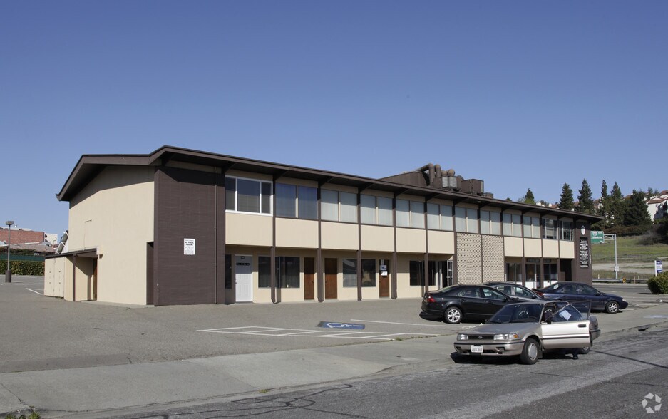 Primary Photo Of 21297 Foothill Blvd, Hayward Medical For Lease