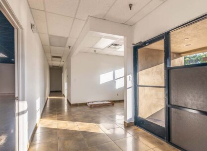 More Photos Of 1000 N Hamilton St, Chandler Warehouse For Lease