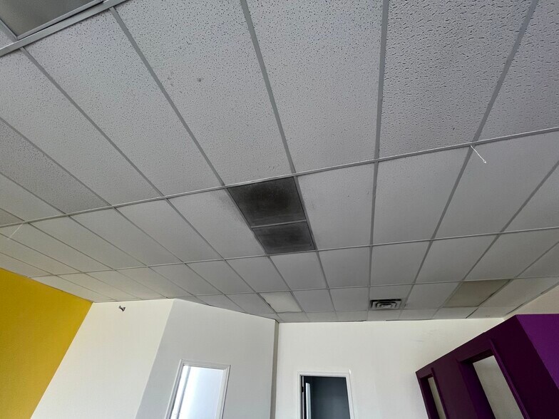 More Photos Of 2350 Miracle Mile Rd, Bullhead City Storefront Retail Office For Sale