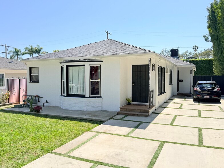 More Photos Of 4069-4071 Sawtelle Blvd, Culver City Apartments For Sale