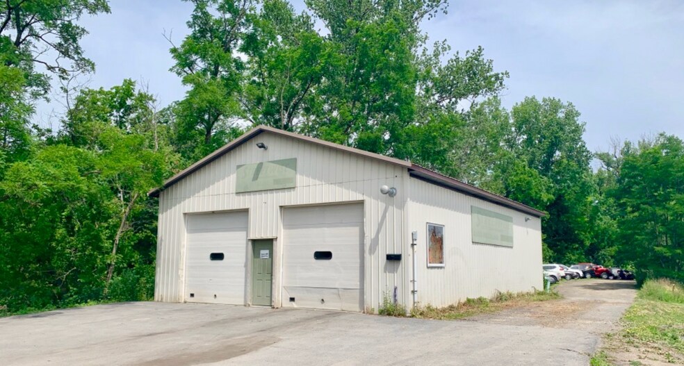 Primary Photo Of 4947 Commercial Dr, Yorkville Office For Lease