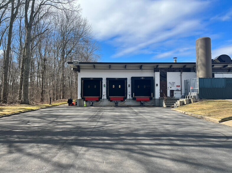 More Photos Of 150 Knotter Dr, Cheshire Manufacturing For Sale