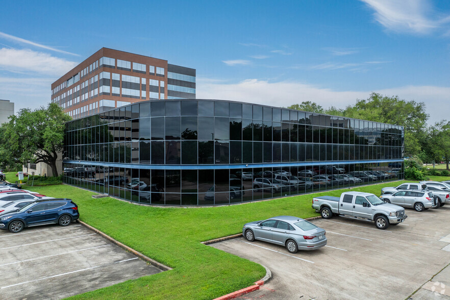 Primary Photo Of 3535 Briarpark Dr, Houston Office For Sale