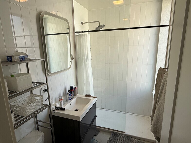 More Photos Of 2234-2236 N Western Ave, Chicago Apartments For Lease