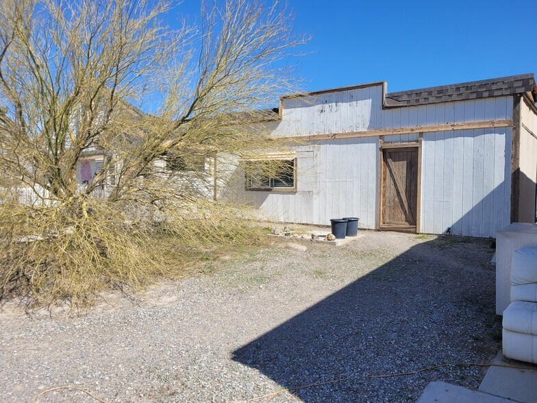 More Photos Of 3171 Tillman St, Pahrump Industrial For Sale