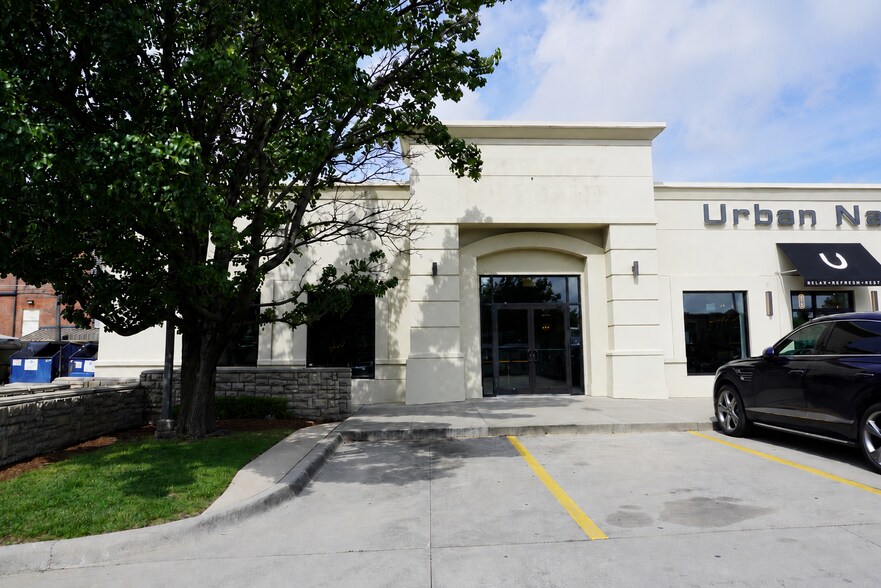 More Photos Of 4809-4817 E Douglas Ave, Wichita Storefront Retail Office For Lease