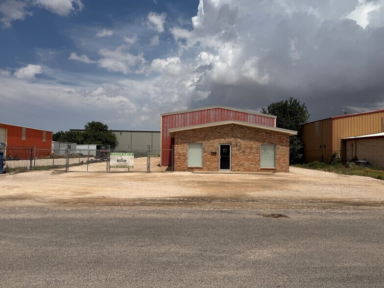 Primary Photo Of 4921 S County Road 1303, Odessa Light Manufacturing For Lease