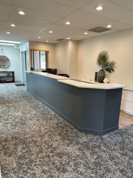 More Photos Of 9102 W Ken Caryl Ave, Littleton Medical For Lease