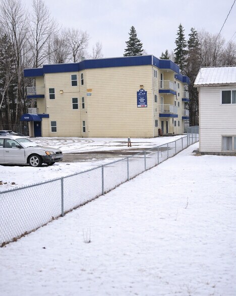 More Photos Of 1210 Lark Av, Quesnel Apartments For Sale