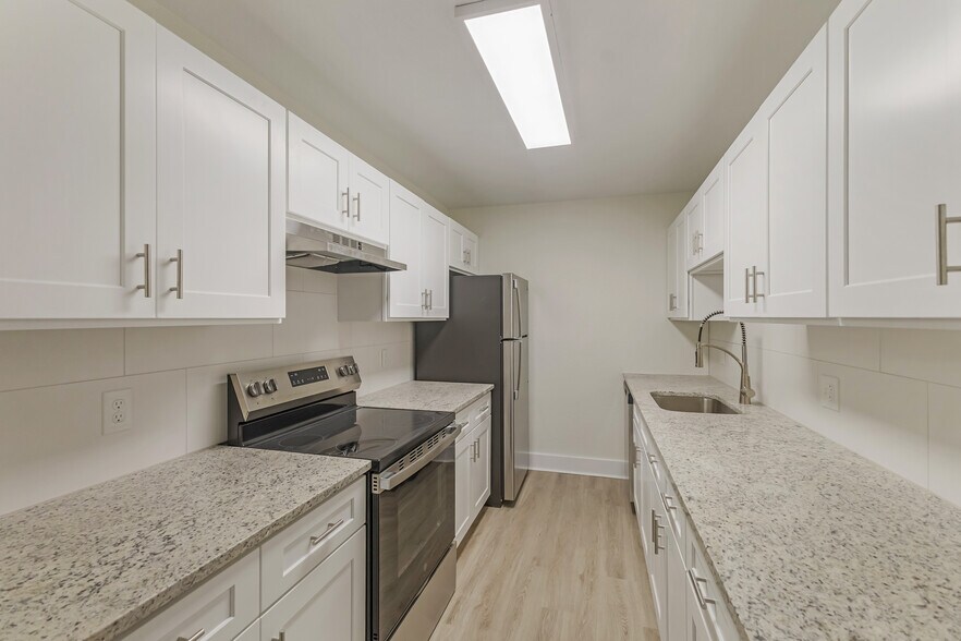 More Photos Of 2690 Drew St, Clearwater Apartments For Sale