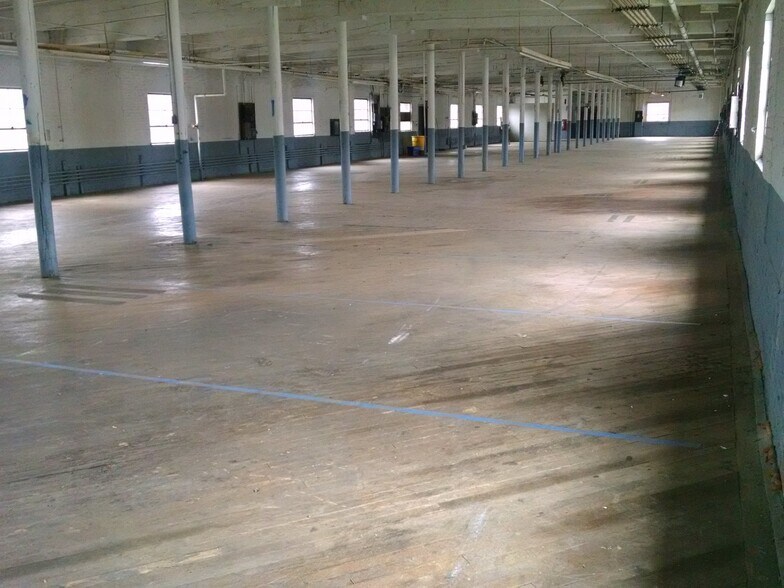 More Photos Of 113 Hale St, Haverhill Warehouse For Lease