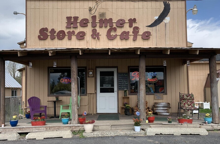 More Photos Of 5588 Highway 8, Deary General Retail For Sale
