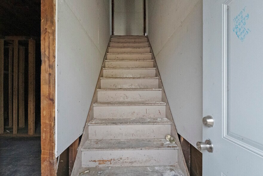 More Photos Of 330 N 29th St, Louisville Multifamily For Sale