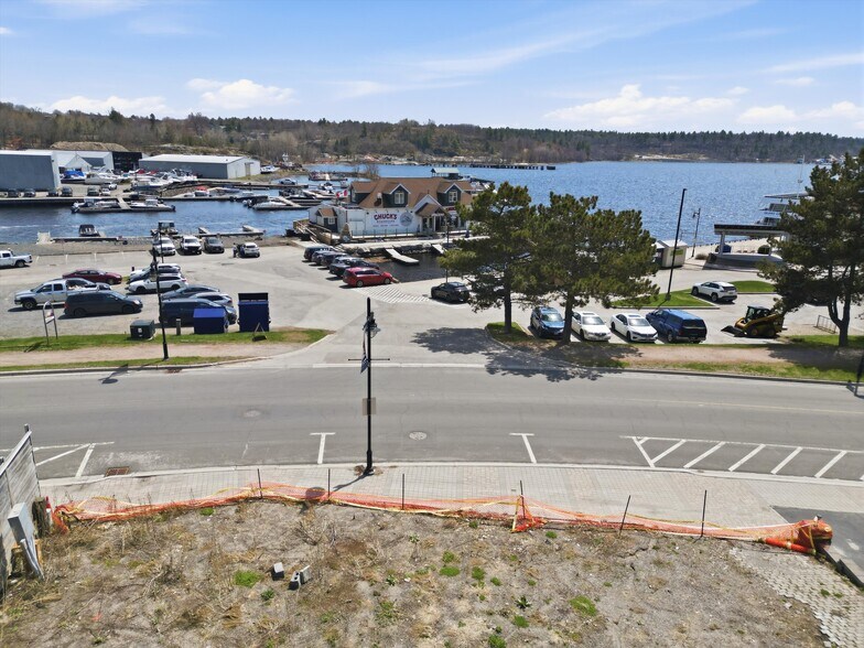 More Photos Of 22 Bay St, Parry Sound Land For Sale