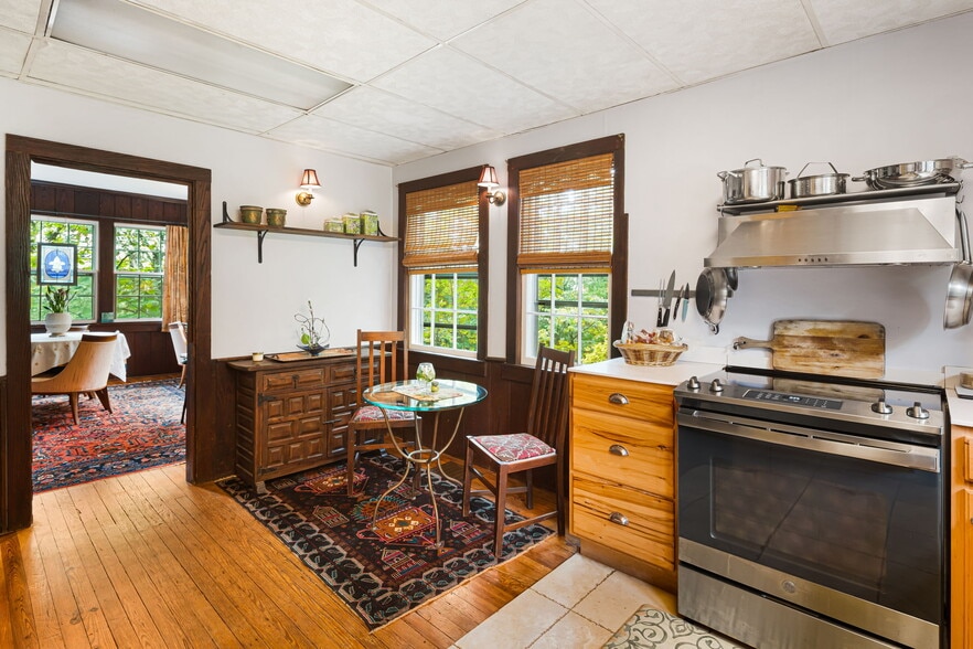 More Photos Of 1186 Old Us Hwy 70 W, Black Mountain Hospitality For Sale