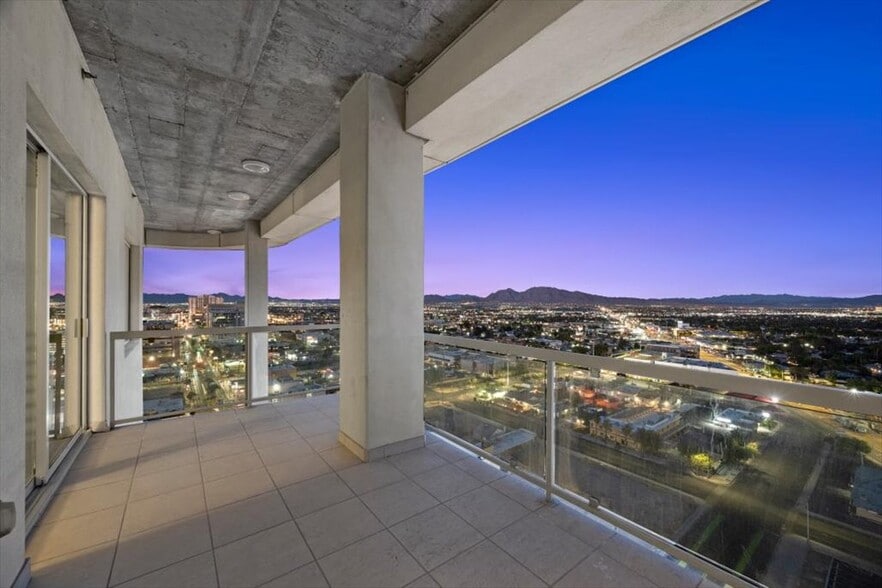 More Photos Of 900 S Las Vegas Blvd, Las Vegas Apartments For Sale
