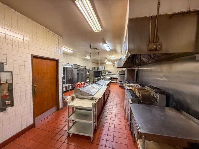 More Photos Of 619 Oakland Rd, Spindale Restaurant For Lease