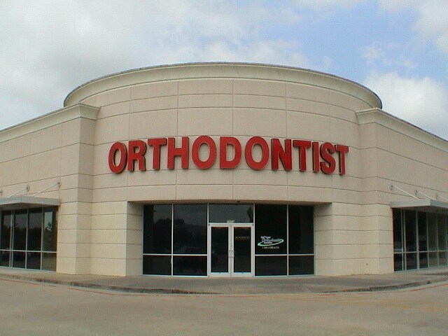 More Photos Of 3936-3974 Eastex Fwy, Beaumont Storefront Retail Office For Lease