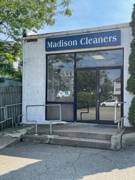 More Photos Of 88 Main St, Madison Freestanding For Sale