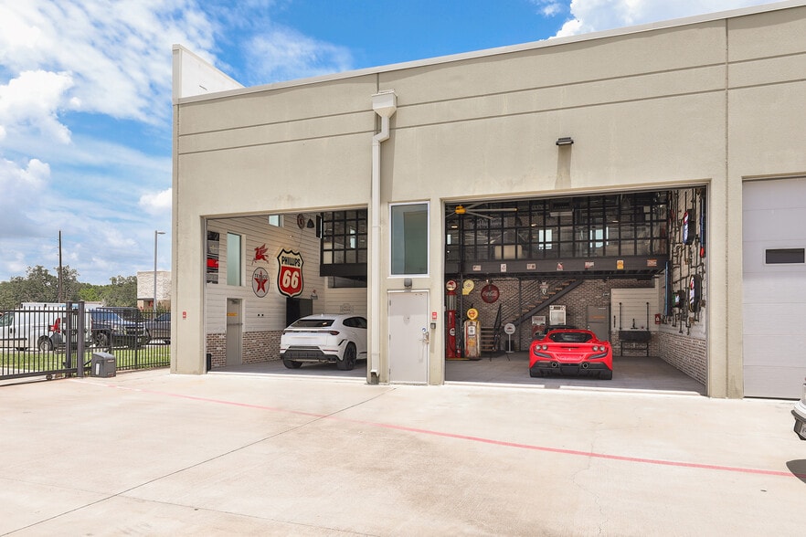 More Photos Of 1435 FM 1463 Rd, Katy Showroom For Sale