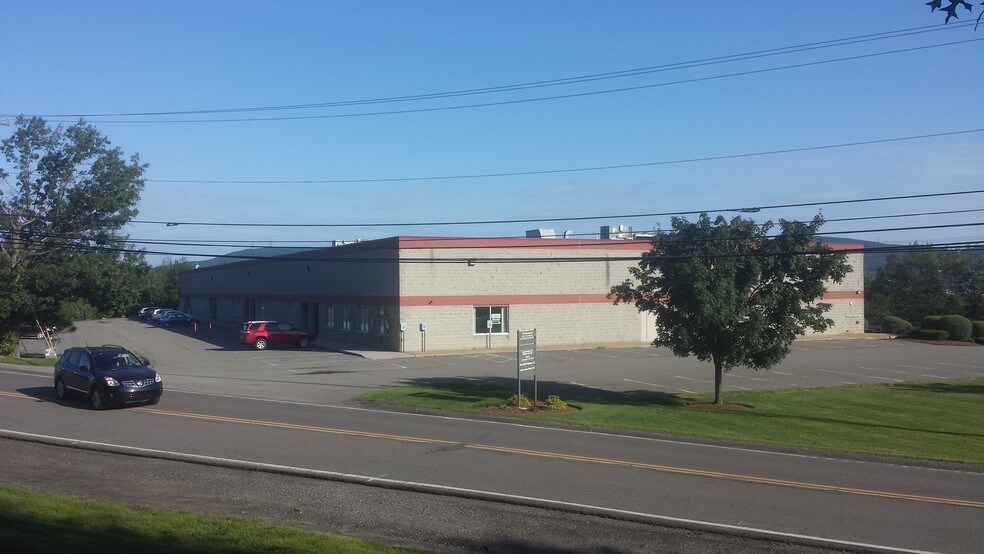 More Photos Of 769-785 Keystone Industrial Park Rd, Dunmore Research And Development For Lease