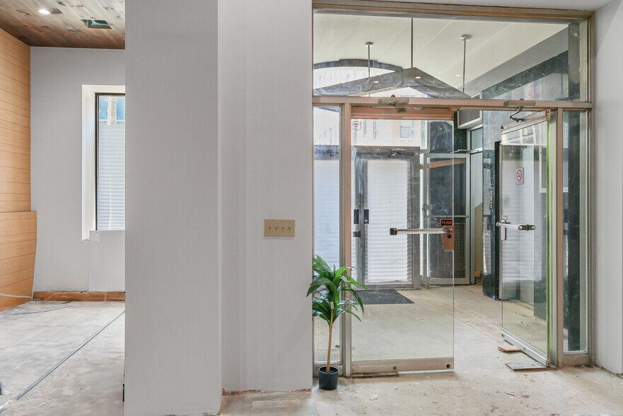 More Photos Of 17 Market St, Poughkeepsie Office For Sale