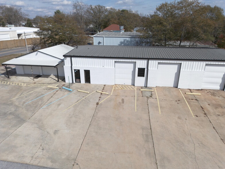 More Photos Of 6424 Church St, Douglasville Auto Repair For Sale