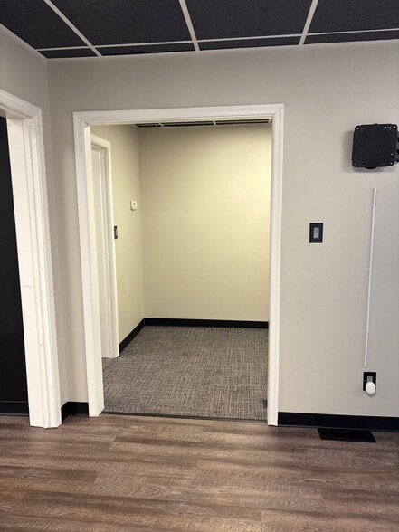 More Photos Of 280 Main St, Westminster Medical For Lease