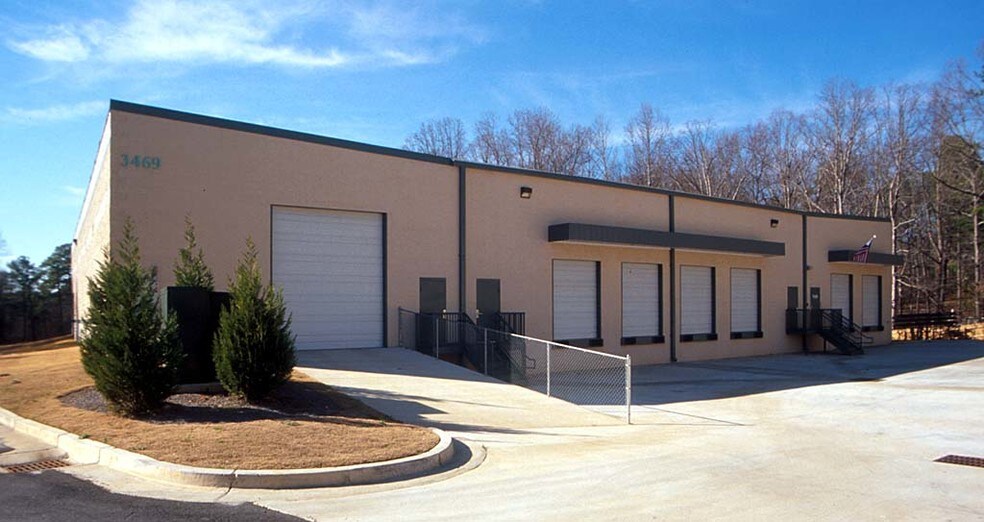 More Photos Of 3469 Buffington Ctr, Atlanta Warehouse For Lease