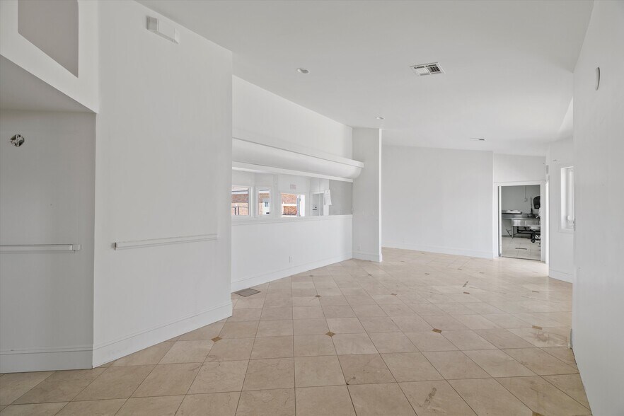 More Photos Of 721 Buol Rd, Pahrump General Retail For Sale