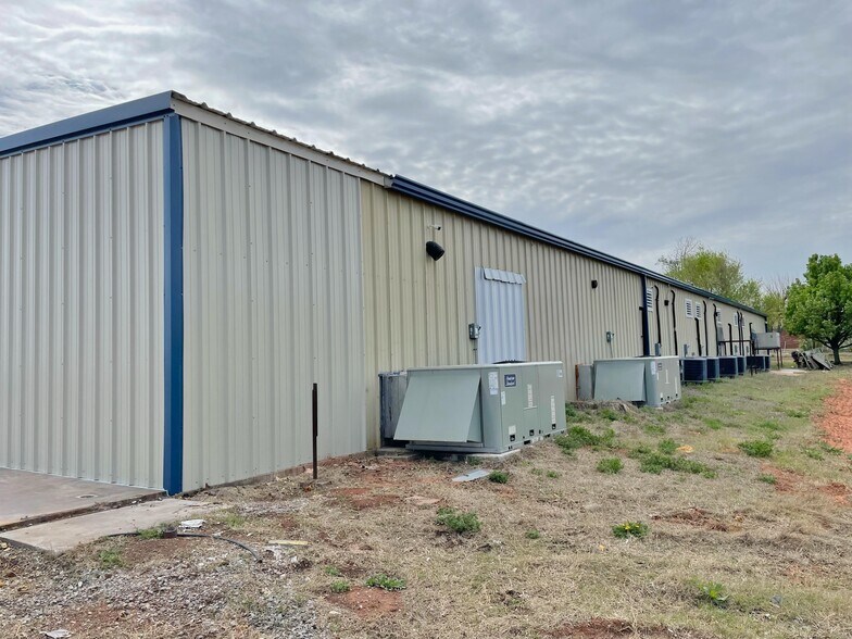 More Photos Of 5909 Aero Dr, Tuttle Industrial For Sale