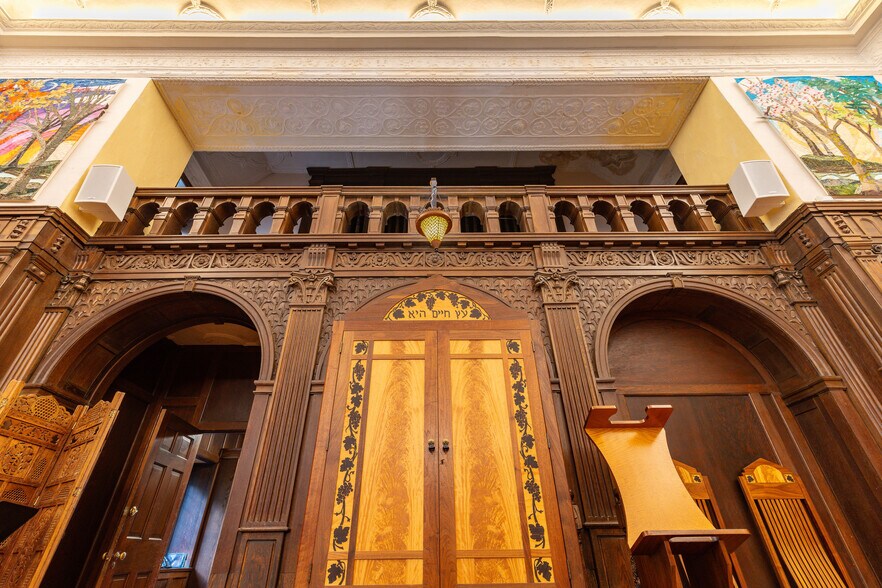 More Photos Of 190 Camp Hill Rd, Fort Washington Religious Facility For Lease