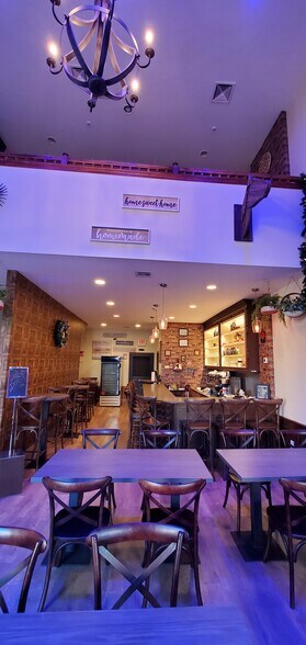 More Photos Of 300-304 Grand St, Paterson Restaurant For Lease